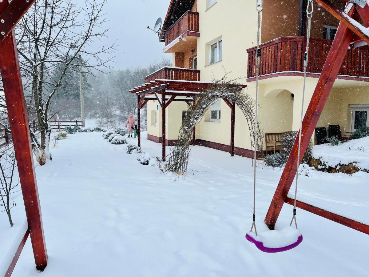 Apartman Korina Otočac Exterior foto