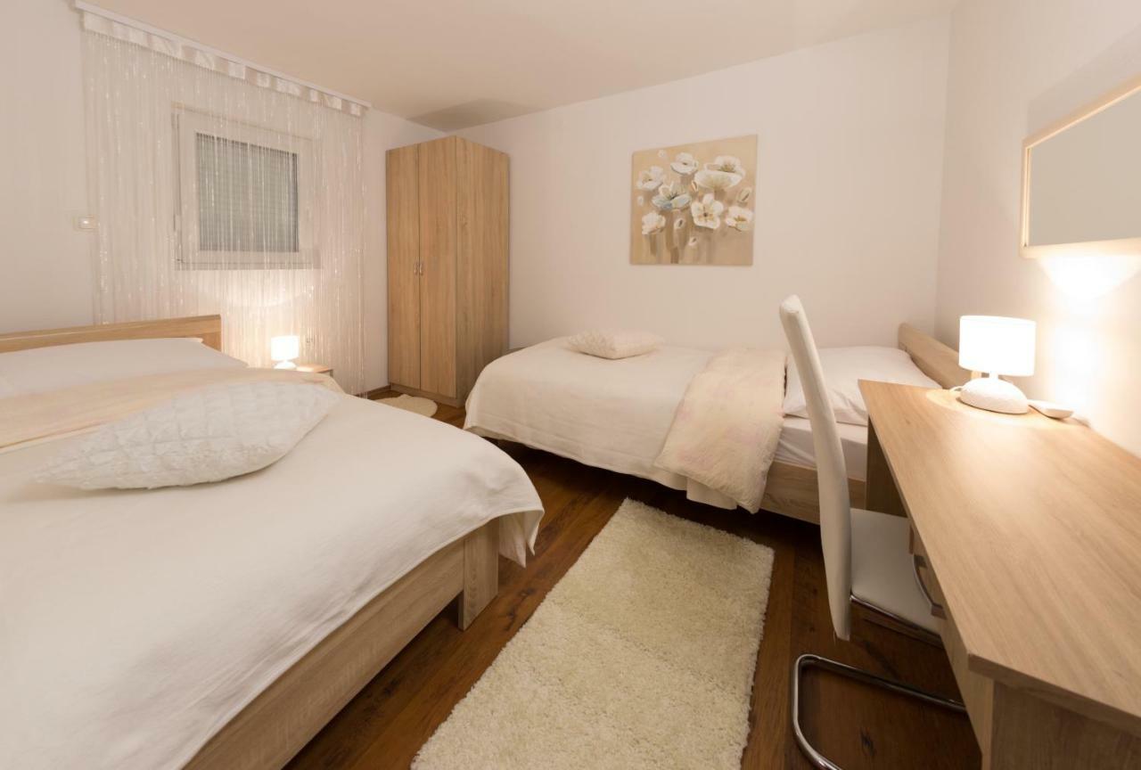 Apartman Korina Otočac Exterior foto